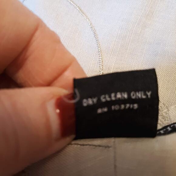 Larry Levine Petetus Embroidered Capris 8P Linen Blend 2 Faux Pockets - Picture 7 of 8